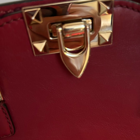 Authentic Valentino Tote - Picture 5 of 11